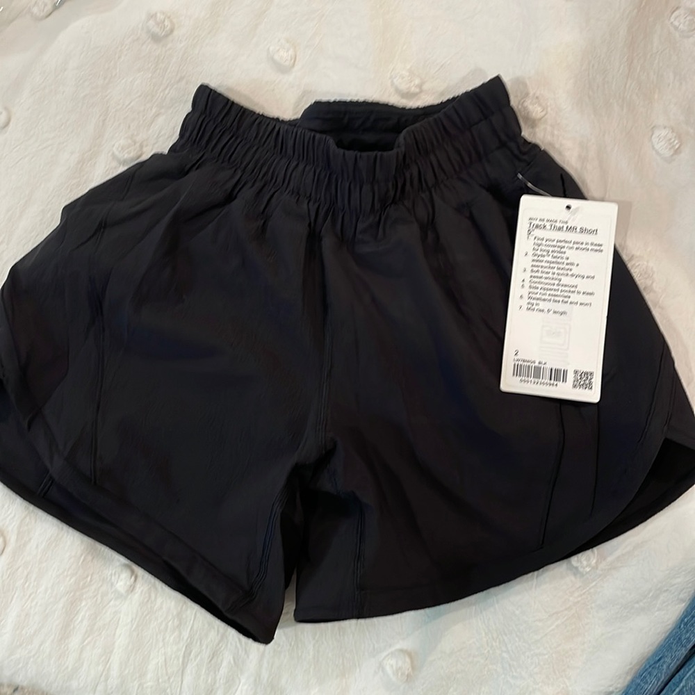 Lululemon short size 2 black